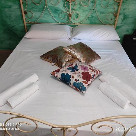 Bed and Breakfast Valenti Катания Экстерьер фото
