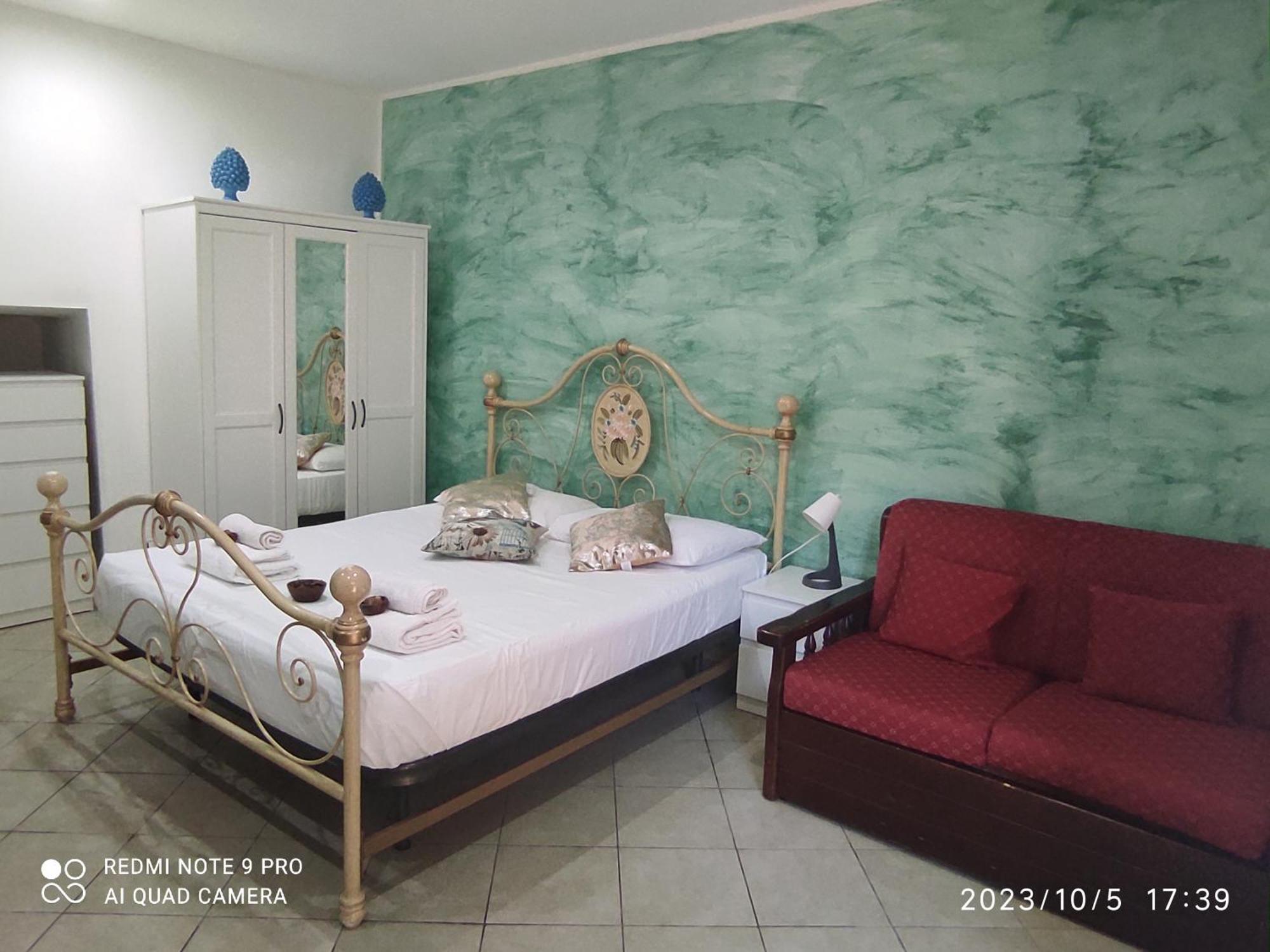 Bed and Breakfast Valenti Катания Экстерьер фото